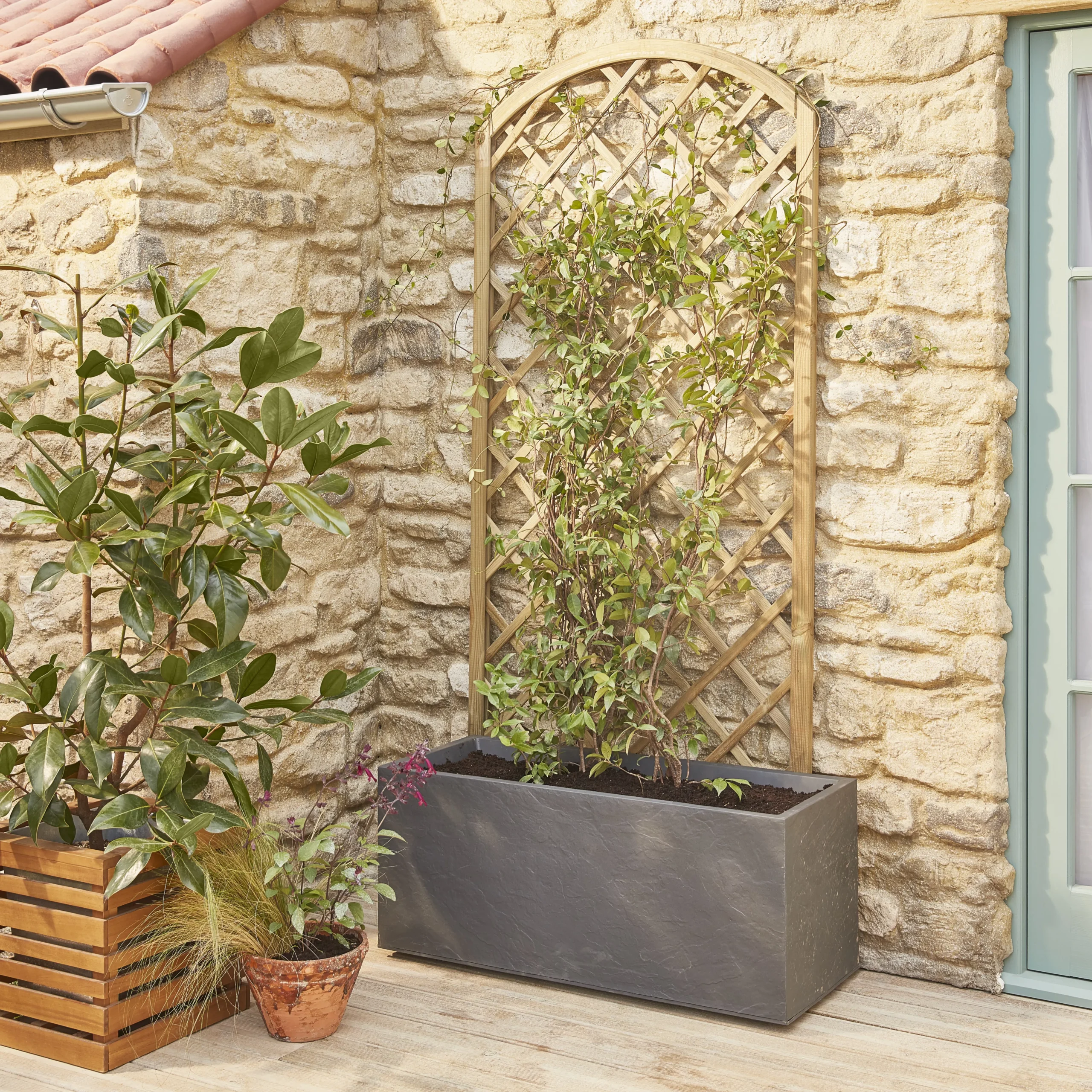 Arched Pine Trellis Panel (W)90cm X (H)180cm 3 Arched Pine Trellis Panel (W)90cm X (H)180cm - Image 3