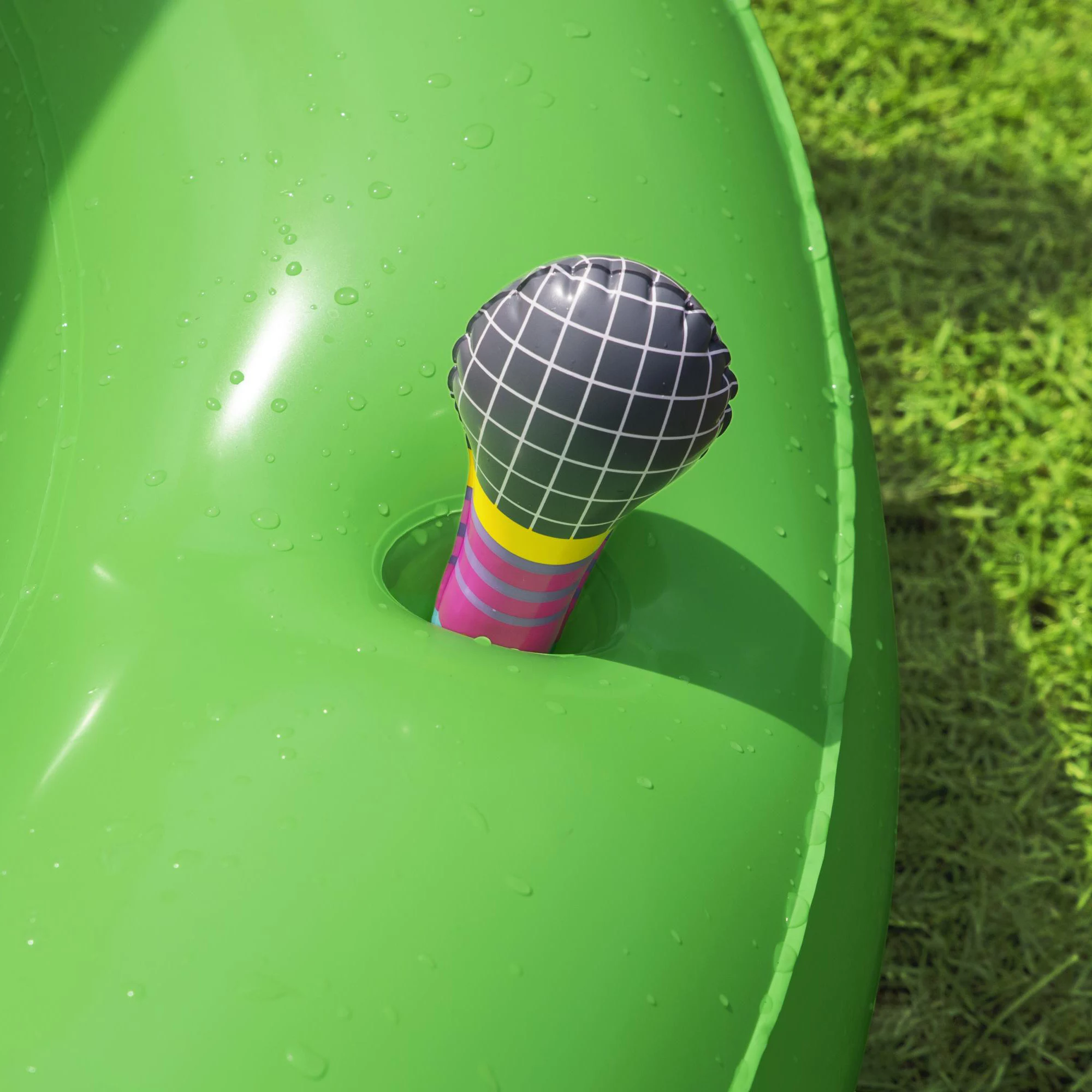 Bestway Sing 'n' Splash Multicolour Small Play Centre 5 Bestway Sing 'n' Splash Multicolour Small Play Centre - Image 5