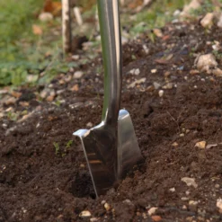 Burgon & Ball Square Border Spade -Plant Garden World burgon ball square border spade5019360008637 01i bq