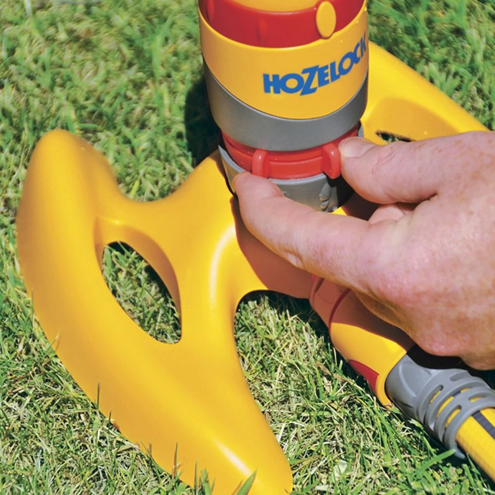 Hozelock Pro Oscillating Rotary Sprinkler 3 Hozelock Pro Oscillating Rotary Sprinkler - Image 3