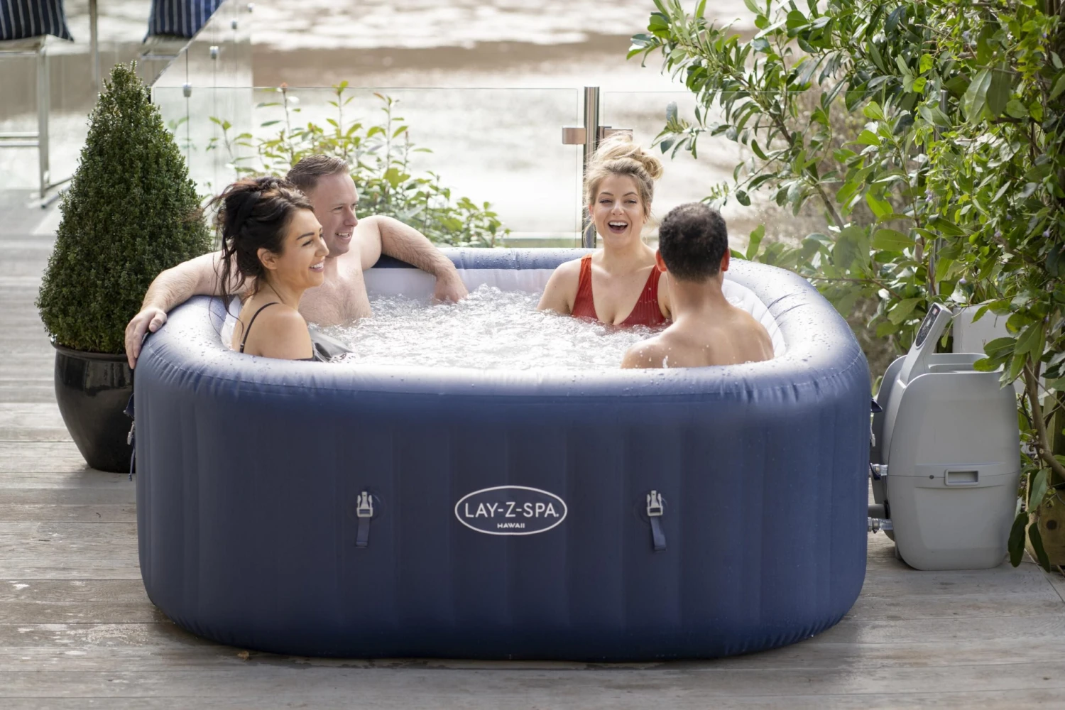 Lay-Z-Spa Hawaii Airjet 6 Person Inflatable Hot Tub 4 Lay-Z-Spa Hawaii Airjet 6 Person Inflatable Hot Tub - Image 4