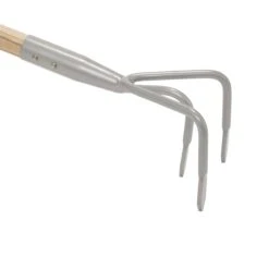 Magnusson Carbon Steel Cultivator -Plant Garden World magnusson carbon steel cultivator5059340087320 36c