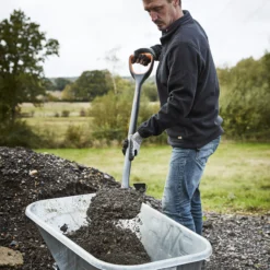 Magnusson Square D Handle Shovel 11 Magnusson Square D Handle Shovel -Plant Garden World magnusson square d handle shovel5059340086590 01i