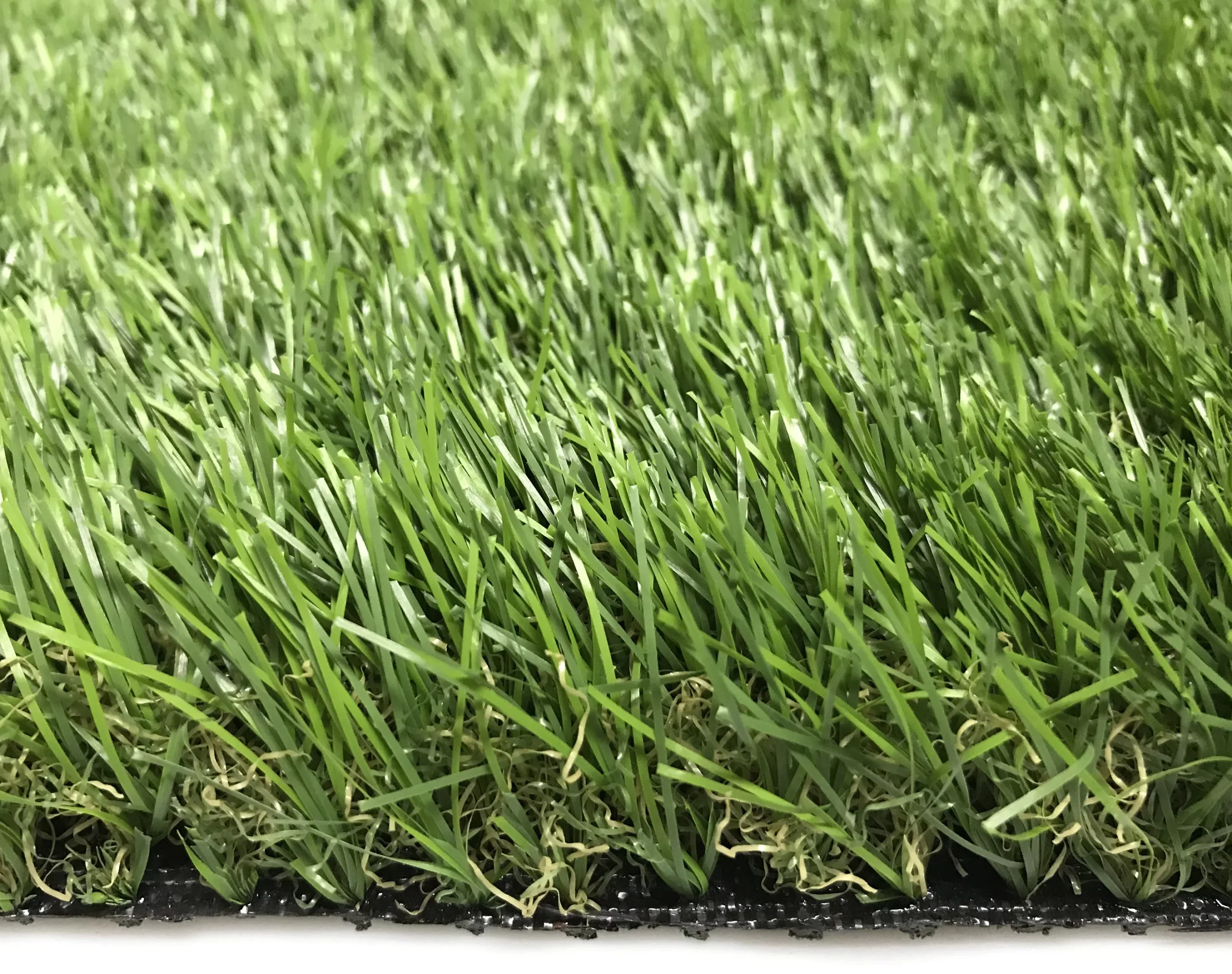 Maple High Density Artificial Grass (L)4m (W)2m (T)39mm 8 Maple High Density Artificial Grass (L)4m (W)2m (T)39mm - Image 8