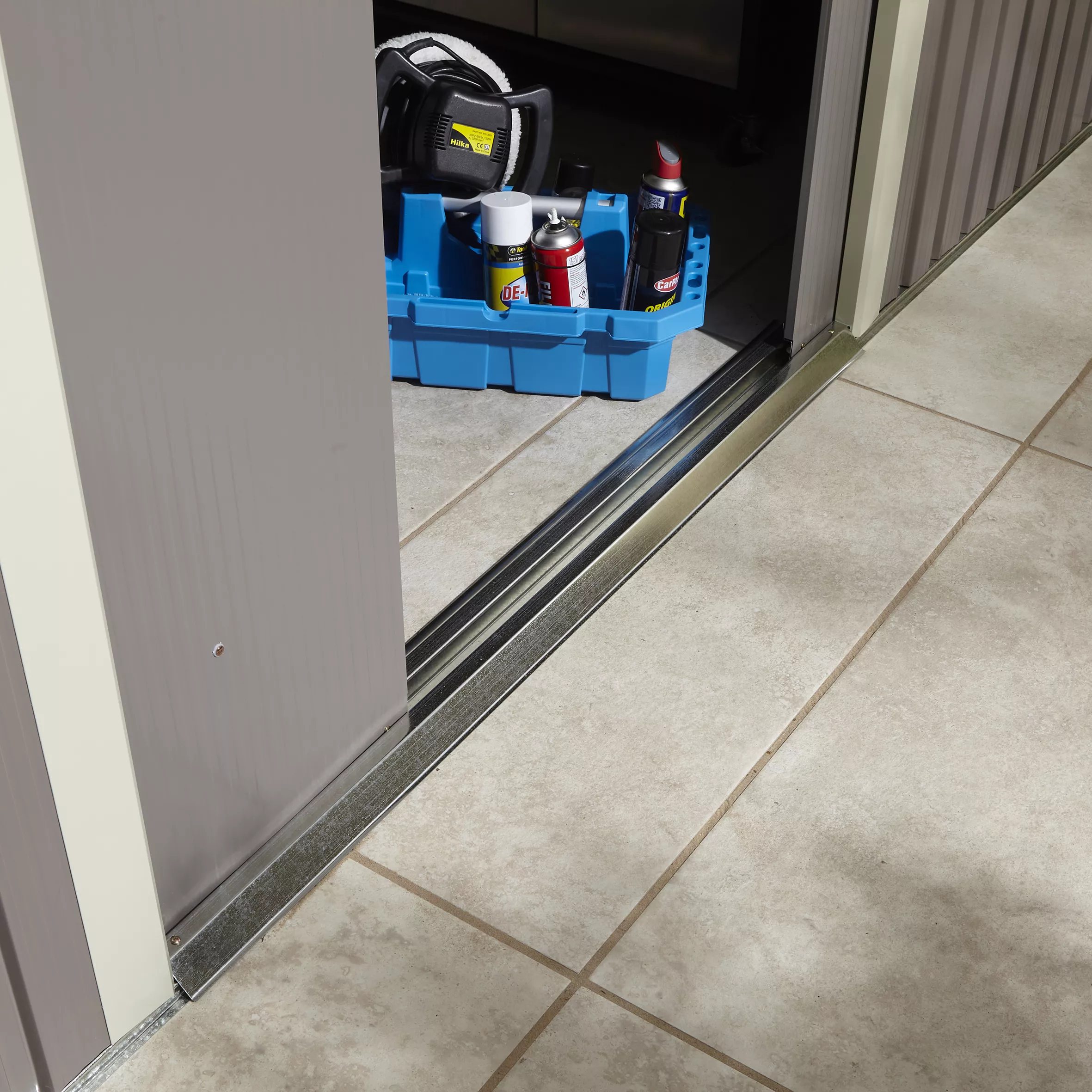 Rowlinson Trentvale 10x8 Apex Light Grey Metal Shed 8 Rowlinson Trentvale 10x8 Apex Light Grey Metal Shed - Image 8