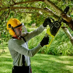 Ryobi ONE+ RCS1830-140B 18V Cordless 300mm Chainsaw 8 Ryobi ONE+ RCS1830-140B 18V Cordless 300mm Chainsaw -Plant Garden World ryobi one rcs1830 140b 18v cordless 300mm chainsaw4892210216977 02i bq