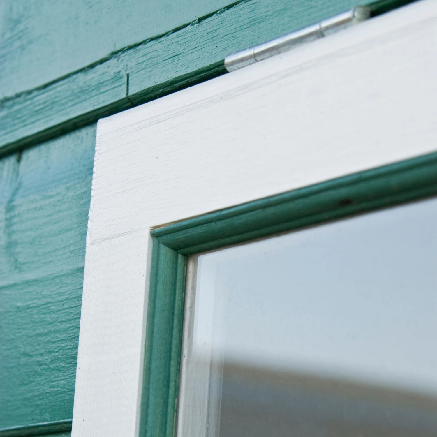 Shire Caldey 8x6 Ft Pent Shiplap Wooden Shed With Floor (Base Included) 5 Shire Caldey 8x6 Ft Pent Shiplap Wooden Shed With Floor (Base Included) - Image 5